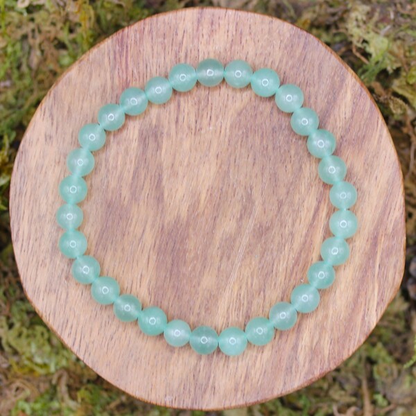Bracelet en Aventurine Verte : Porte-bonheur et Élégance Naturelle