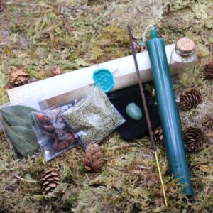 Créez une ambiance propice à la chance avec ce rituel complet incluant des herbes, un cristal et une bougie, pour attirer la chance et les bonnes opportunités.