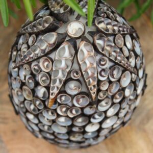 Éclairage apaisant en coquillages Bali idéal pour la relaxation et la méditation