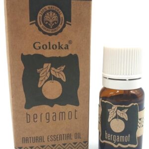 L’huile essentielle de bergamotte Goloka est une huile 100 % naturelle et pure, reconnue pour ses propriétés relaxantes, stimulantes et purifiantes. Originaire d’Inde et produite par la marque Goloka, elle offre un parfum frais, doux et légèrement fruité, idéal pour créer une atmosphère apaisante et revitalisante dans votre intérieur. Elle peut être utilisée seule ou associée à d’autres huiles essentielles pour profiter pleinement de ses vertus thérapeutiques et aromatiques.