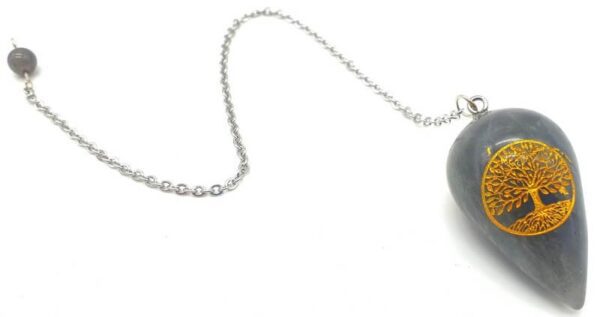 Pendule labradorite gravé Arbre de Vie 4 cm avec chaînette et boule 6 mm. Idéal pour radiesthésie, méditation et pratiques énergétiques.