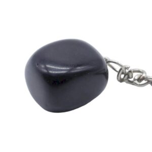 Porte-clés en obsidienne noire roulée naturelle, pierre de protection et équilibre, accessoire énergétique et décoratif.