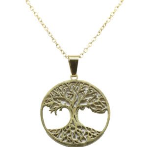 Le pendentif Arbre de Vie est un symbole universel de force, de croissance, d’équilibre et d’harmonie. Il représente le lien entre la terre et le ciel, la vie et l’énergie universelle, et incarne l’idée de renouveau et de développement personnel. Porter ce collier, c’est s’entourer d’un symbole positif qui inspire sérénité, protection et confiance. Sa présence subtile mais rayonnante attire équilibre et bien-être dans votre vie, tout en ajoutant une touche élégante et moderne à votre tenue. Fabriqué en acier inoxydable, ce collier bénéficie d’une grande résistance à l’usure et à l’oxydation. Le plaquage or apporte quant à lui brillance et raffinement, donnant au bijou un éclat lumineux et sophistiqué. Vous profitez ainsi d’un accessoire durable qui conserve son élégance au fil du temps, tout en restant léger et confortable à porter. Chaque détail a été soigneusement travaillé pour garantir un rendu parfait et harmonieux.